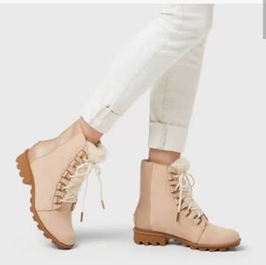 Sorel Women's Phoenix Short Lace Lux Winter Boots